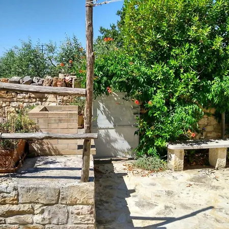 Panoramic Trullo Di Michele בית נופש *